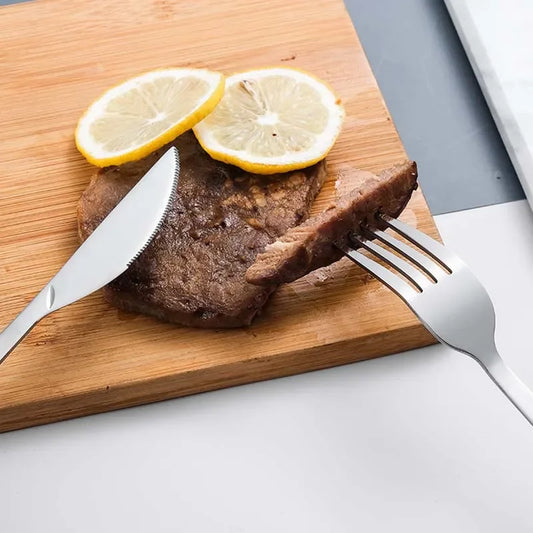 Couverts inox avec manche bois moderne