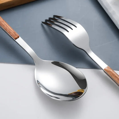 Couverts inox avec manche bois moderne