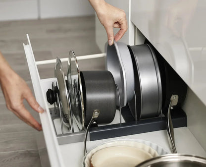 Range-poêles extensible pour placard cuisine